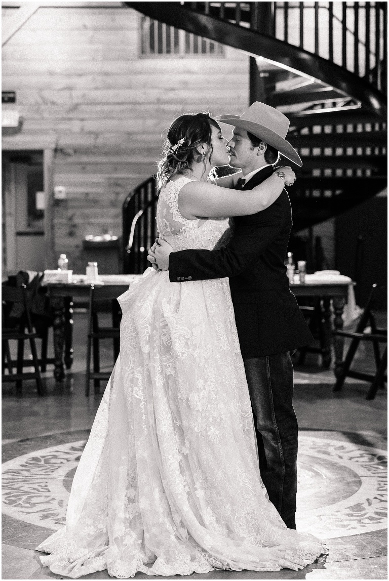 First Dance at Mt. Naomi Vineyards Wedding - Ashley DeHart Photography