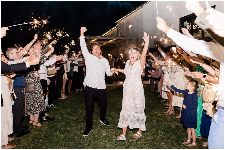 The Wild Oak Spring Wedding - Utah Photographer