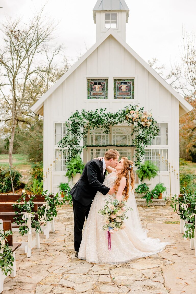 7F Lodge Wedding - Texas Wedding Photographer Ashley DeHart