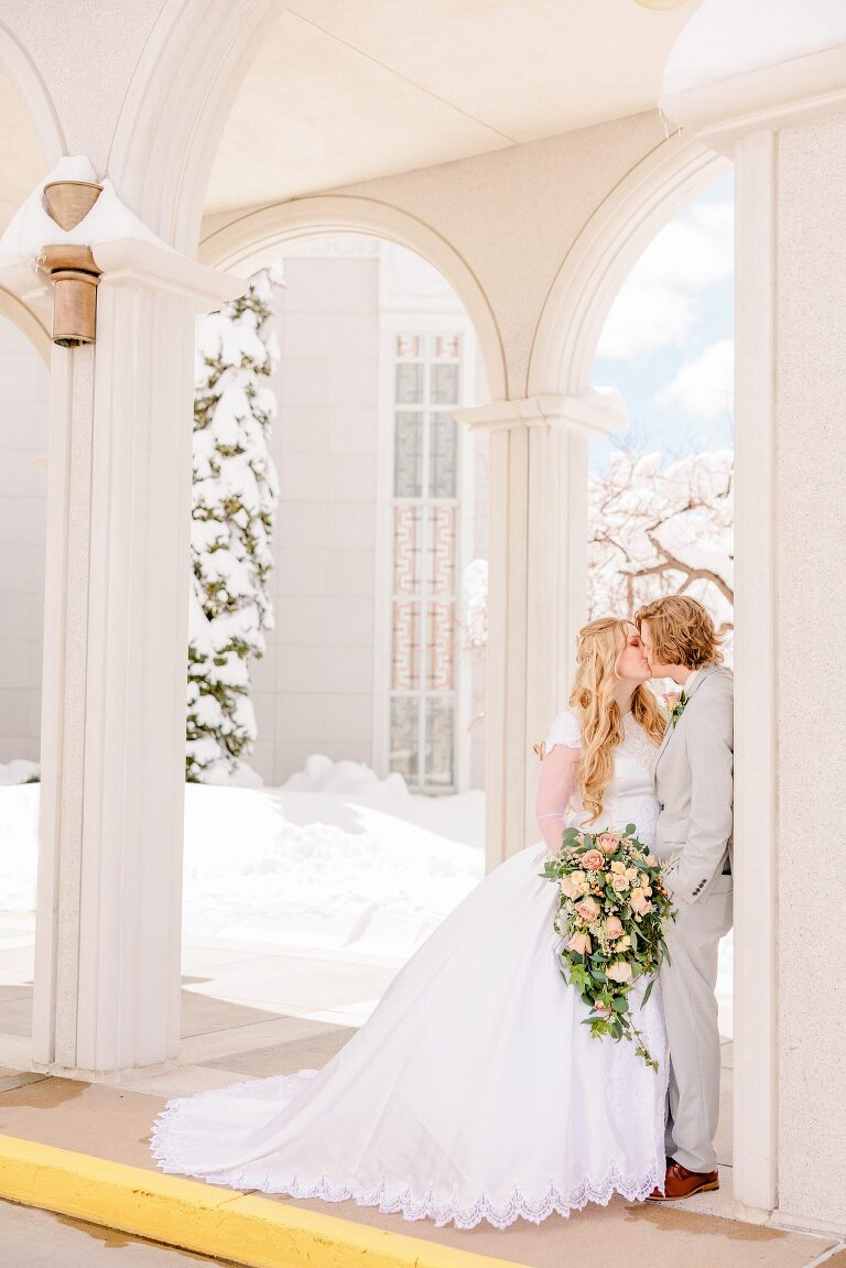 Bountiful Utah LDS Temple and Greenhouse Wedding - Ashley DeHart Photography
