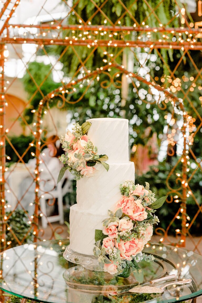Bountiful Utah LDS Temple and Greenhouse Wedding - Ashley DeHart Photography