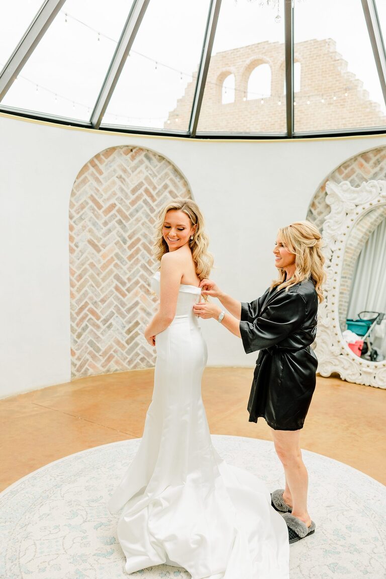 Iron Manor Wedding - Texas Wedding Photographer | Ashley DeHart