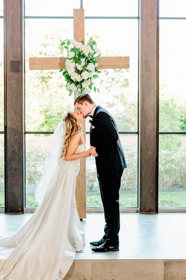 Iron Manor Wedding - Texas Wedding Photographer | Ashley DeHart