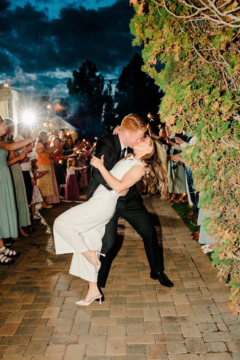 Thanksgiving Point Wedding at Loggia Gardens