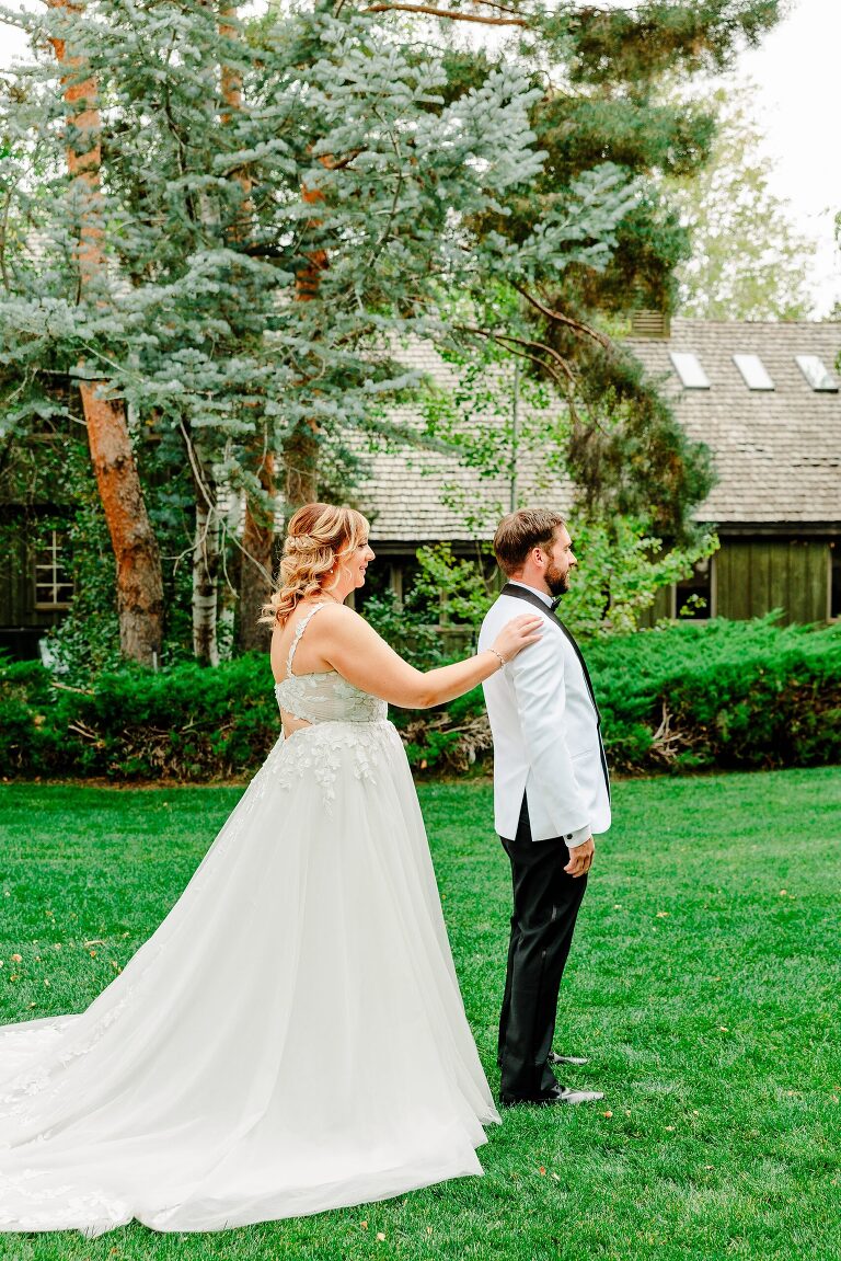 Autumn Knot & Pine Wedding | Ashley DeHart Photography