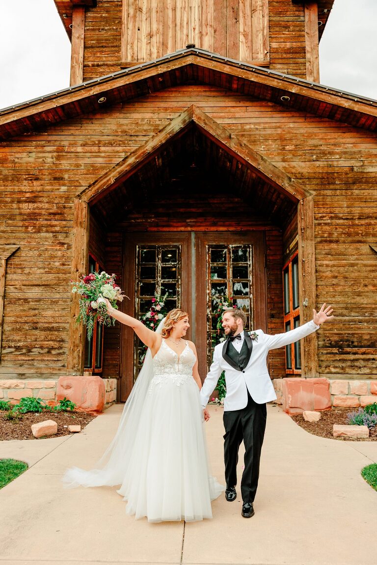 Autumn Knot & Pine Wedding | Ashley DeHart Photography