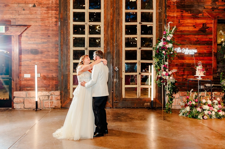 Autumn Knot & Pine Wedding | Ashley DeHart Photography