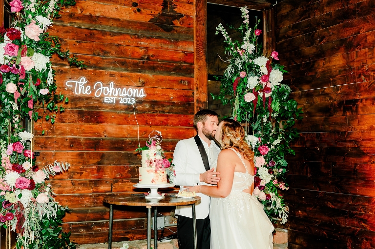 Autumn Knot & Pine Wedding | Ashley DeHart Photography