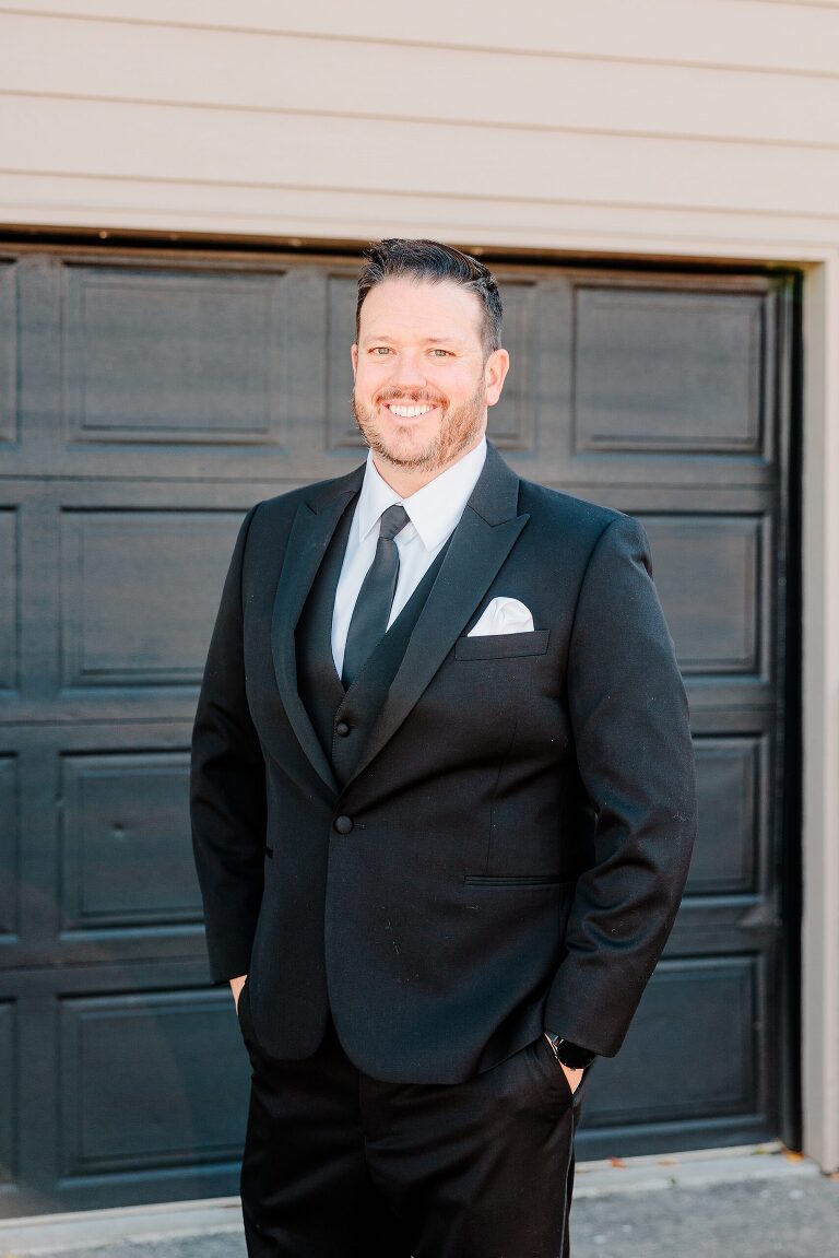 Portland Oregon LDS Temple Wedding & Willamette River Reception on Portland Spirit | Ashley DeHart Photography