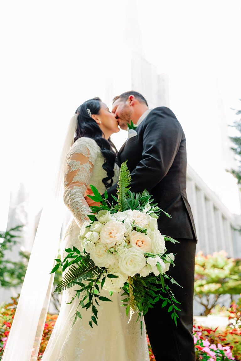 Portland Oregon LDS Temple Wedding & Willamette River Reception on Portland Spirit | Ashley DeHart Photography