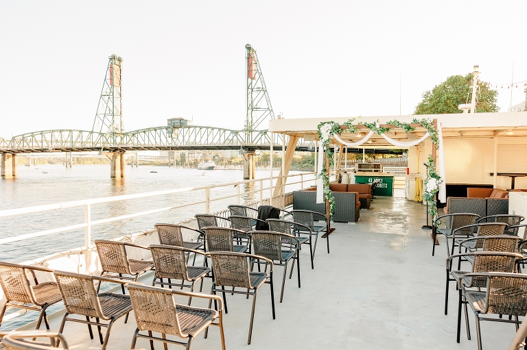 Portland Oregon LDS Temple Wedding & Willamette River Reception on Portland Spirit | Ashley DeHart Photography