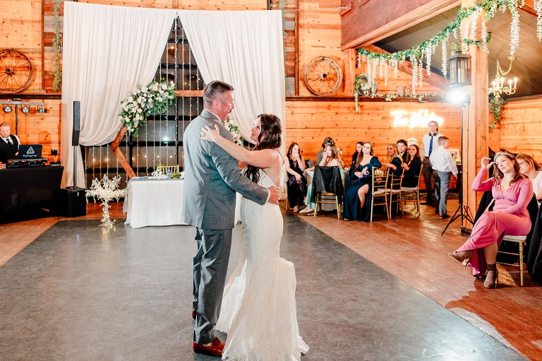 Winter Utah Wedding at Country Weddings & Events | Ashley DeHart Photography