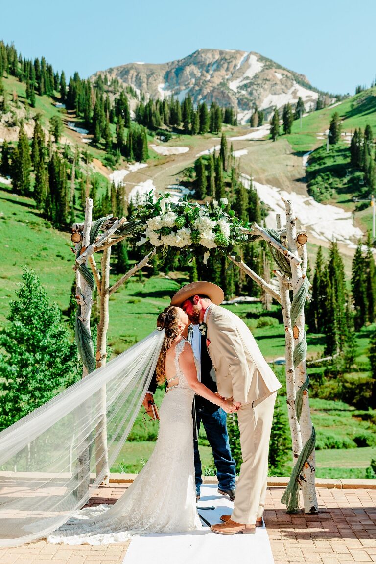 Alta Lodge Wedding | Utah Wedding Photographer Ashley DeHart