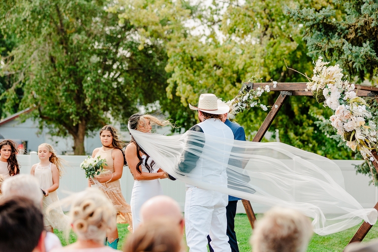 Bountiful Backyard Wedding - Utah Wedding Photographer, Ashley DeHart