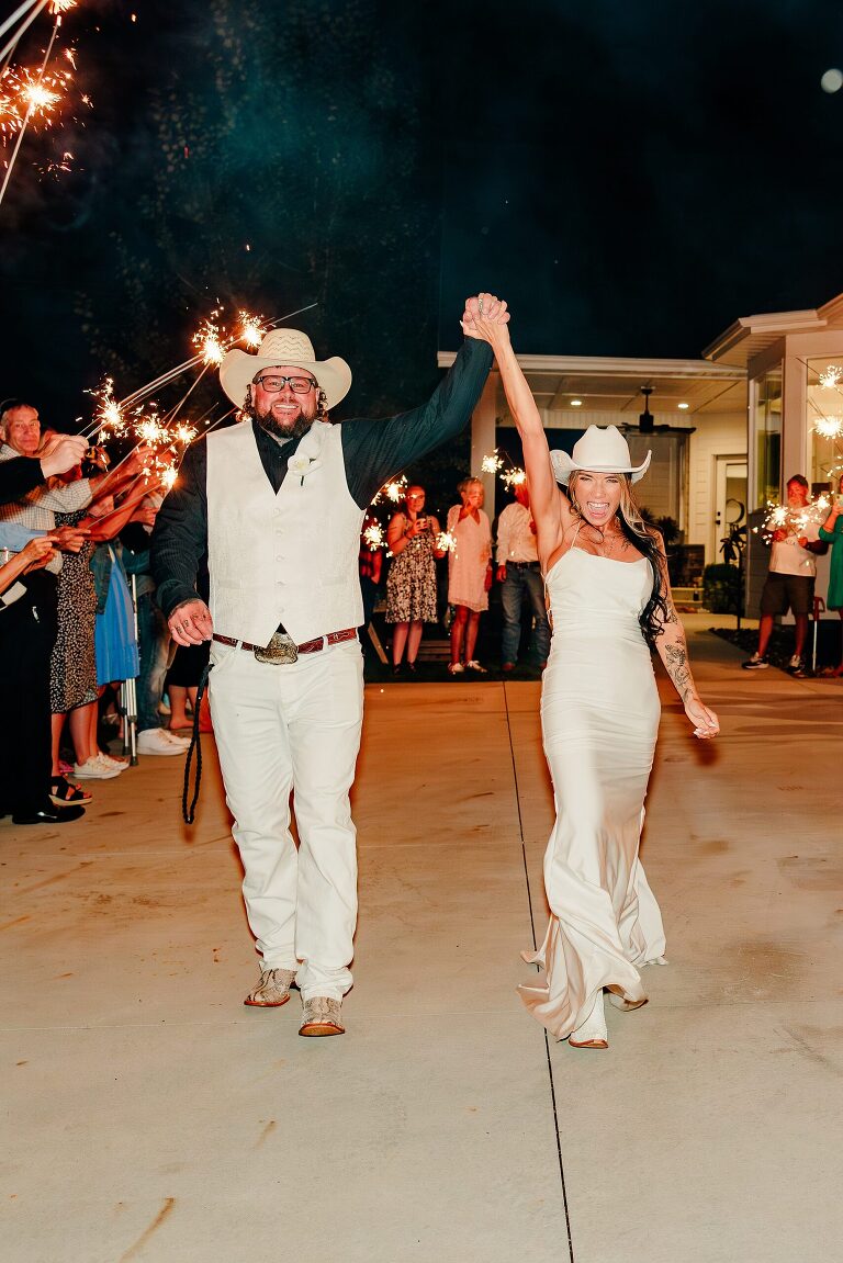 Bountiful Backyard Wedding - Utah Wedding Photographer, Ashley DeHart