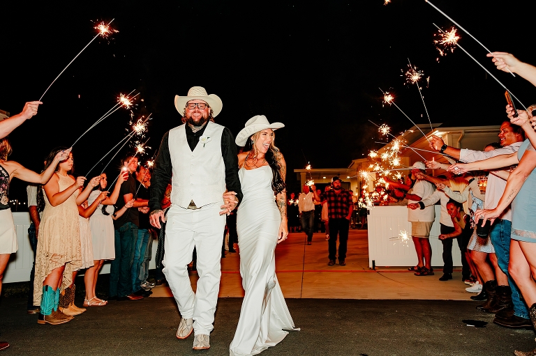 Bountiful Backyard Wedding - Utah Wedding Photographer, Ashley DeHart